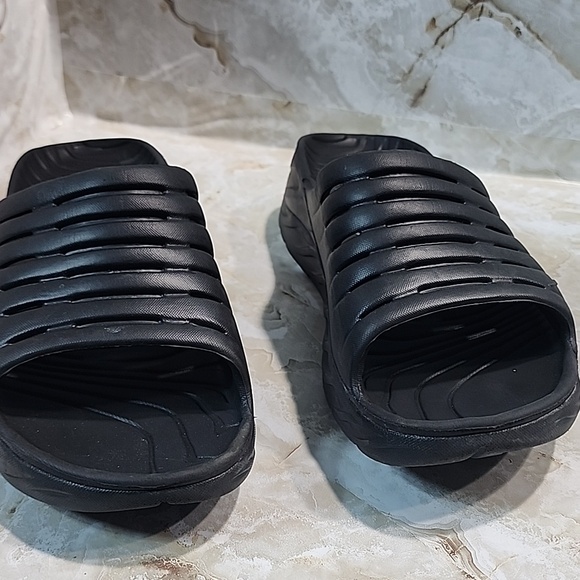 Hoka One ORA Recovery Slide Sandals M SZ 8 / W SZ 10 main image 5